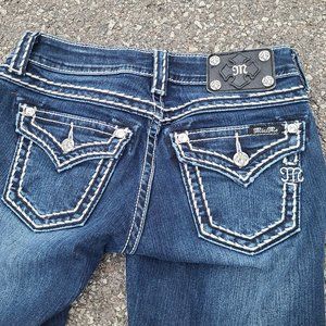 Miss Me women's size 27 x 31.5 signature boot jeans womens BKE Buckle